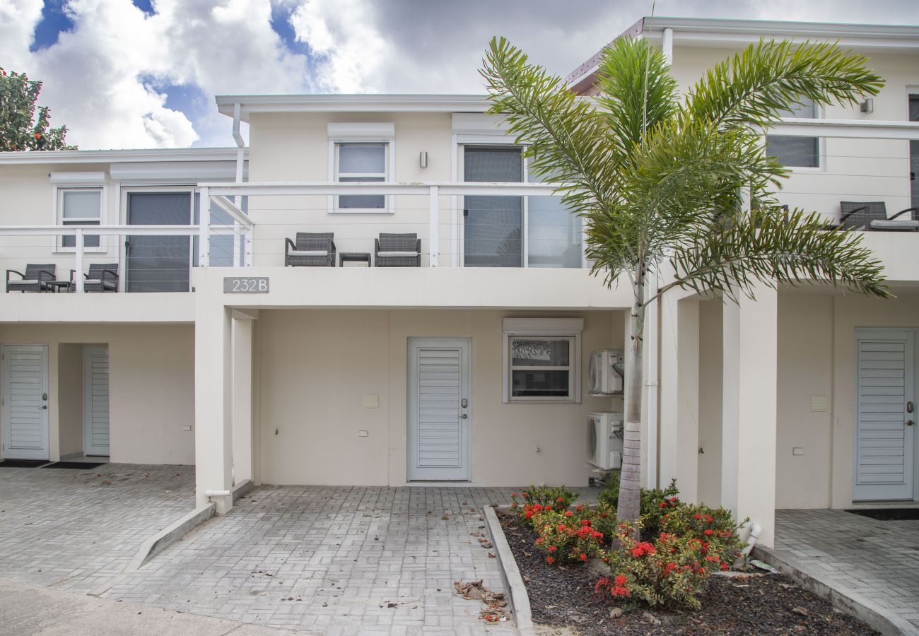 Townhouse in Jolly Harbour - 232B South Finger, Waterfront Villa